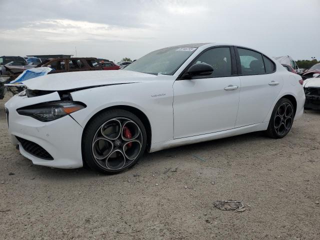 Изображение 2022 ALFA ROMEO GIULIA SUPER 2022