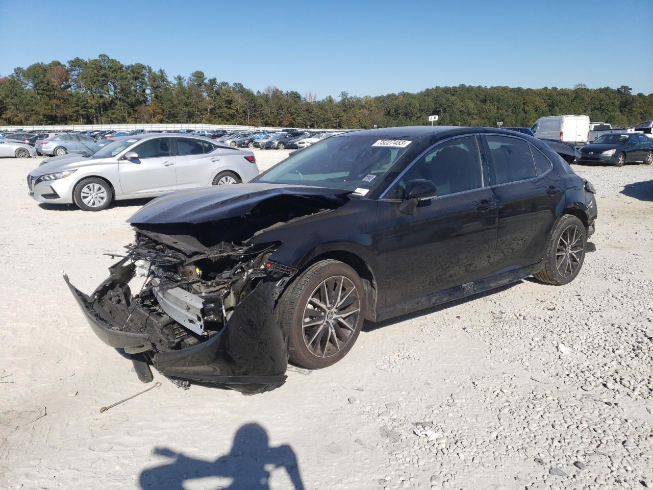 Image 1 of 2022 TOYOTA CAMRY SE 2022 with VIN 4T1G11AK9NU064177