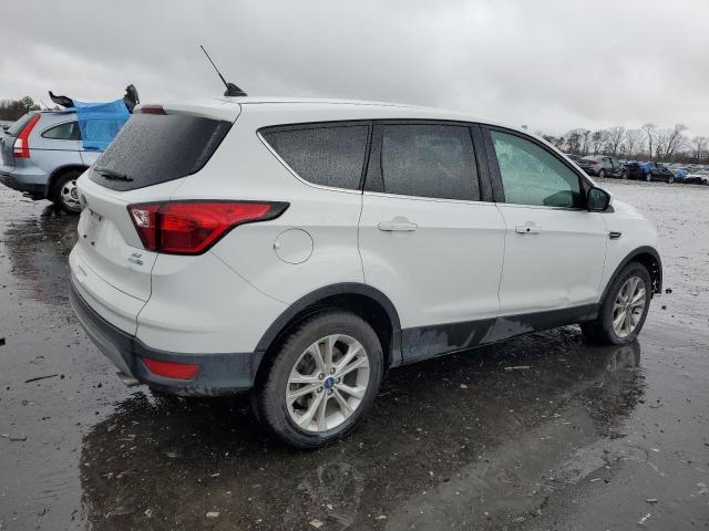 Image 3 of 2019 FORD ESCAPE SE 2019 with VIN 1FMCU9GD3KUA12939