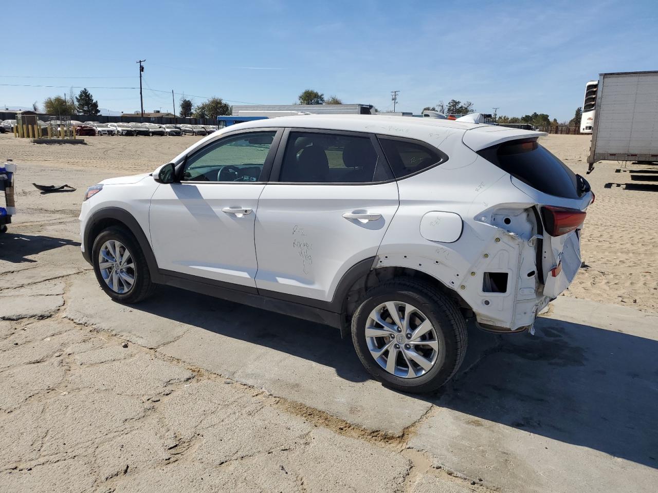 Image 2 of 2019 HYUNDAI TUCSON SE 2019 with VIN KM8J23A47KU854248