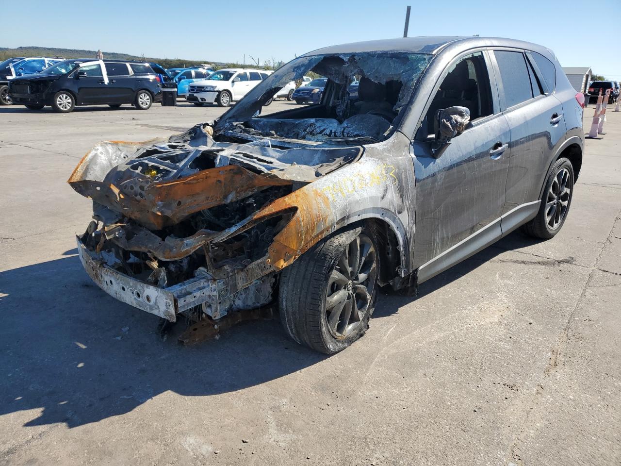 Image 1 of 2016 MAZDA CX-5 GT 2016 with VIN JM3KE2DY7G0642335