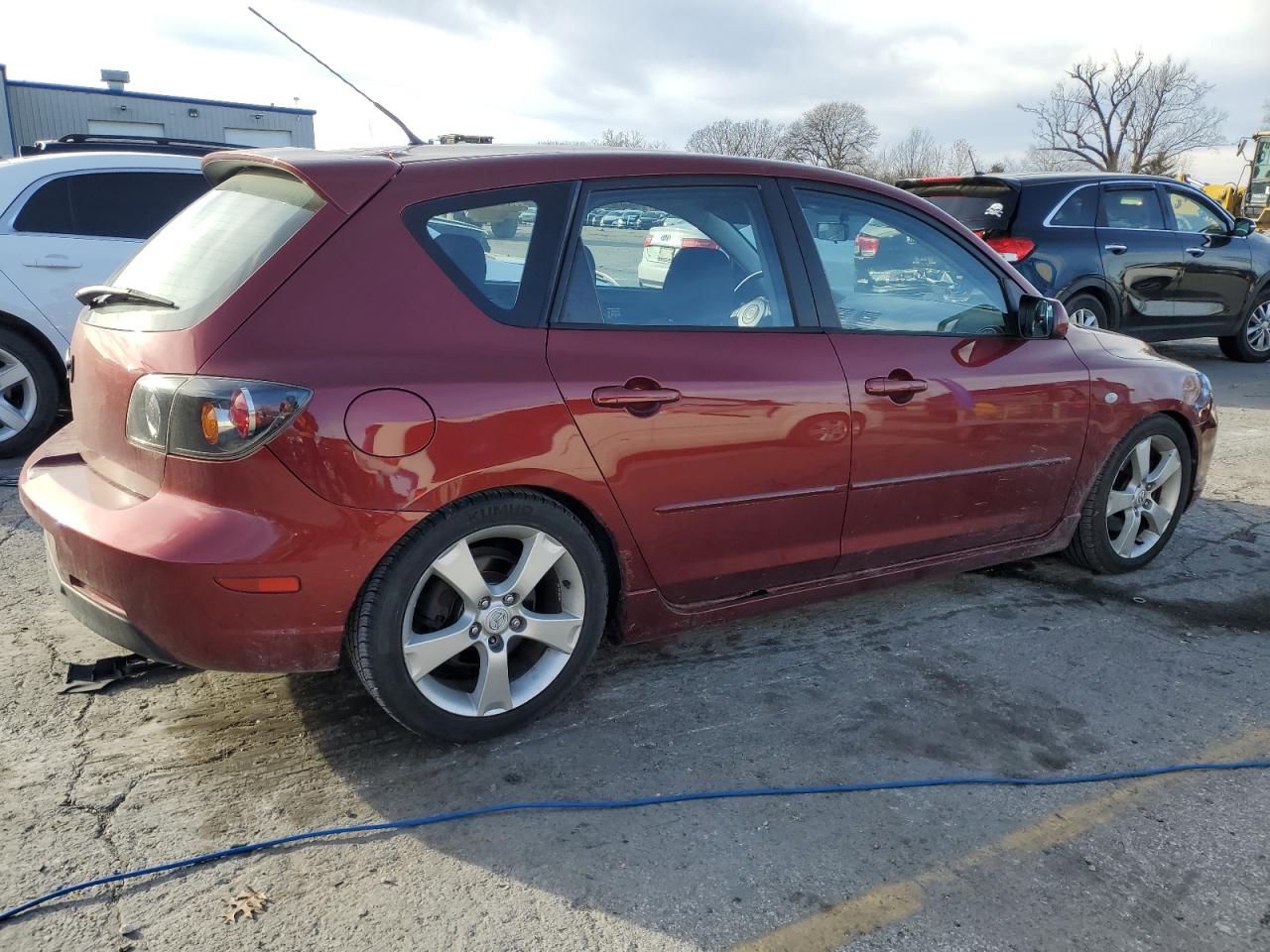 Image 3 of 2006 MAZDA 3 HATCHBACK 2006 with VIN JM1BK143061433527