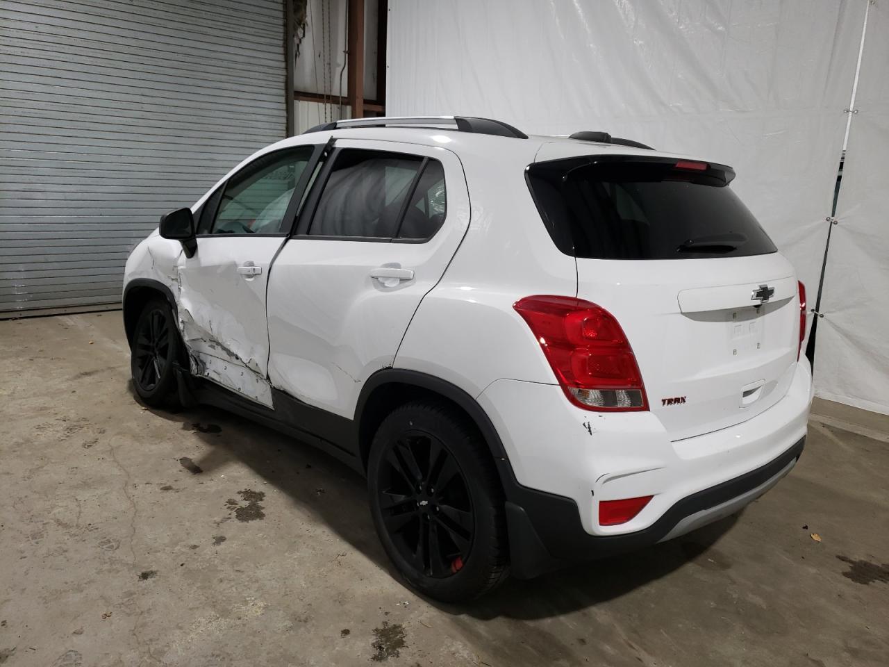 Изображение 2 2020 CHEVROLET TRAX 1LT 2020 с VIN 3GNCJLSB3LL220600