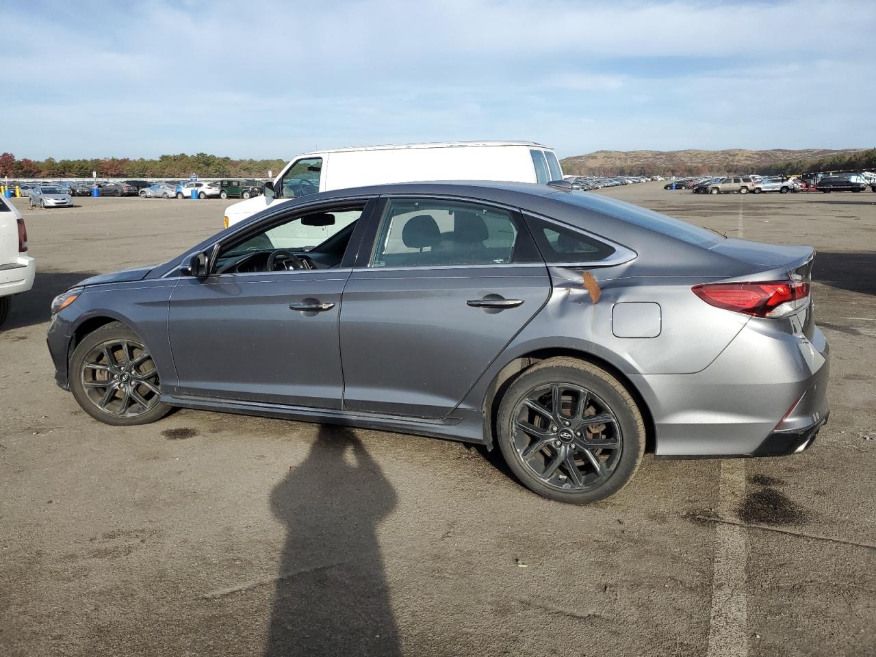 Изображение 2 2018 HYUNDAI SONATA SPORT 2018 с VIN 5NPE34ABXJH663780
