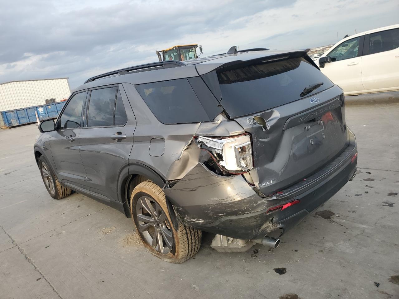 Image 2 of 2021 FORD EXPLORER XLT 2021 with VIN 1FMSK7DH4MGA04377