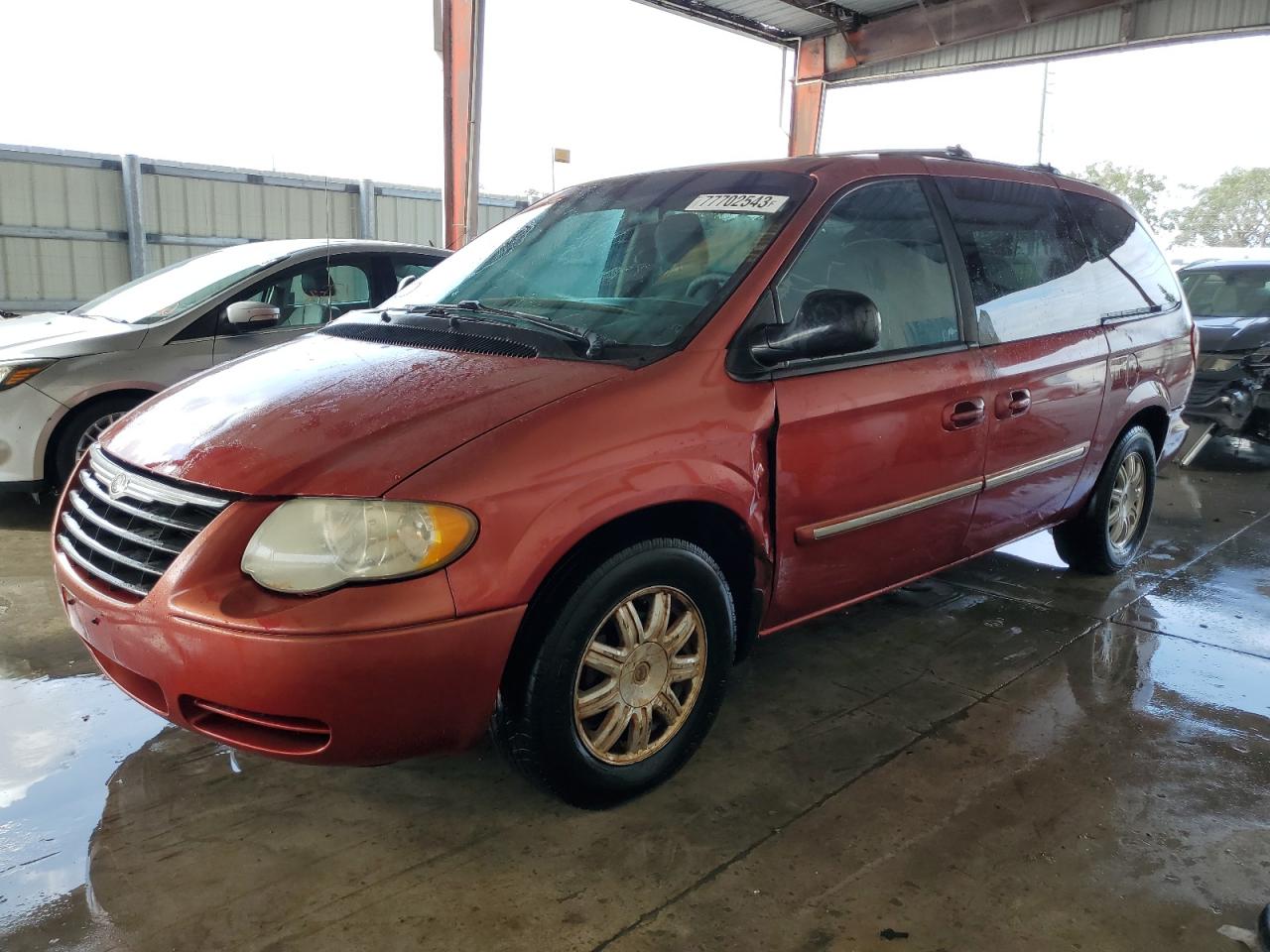 2005 CHRYSLER TOWN & COUNTRY TOURING 2005 image