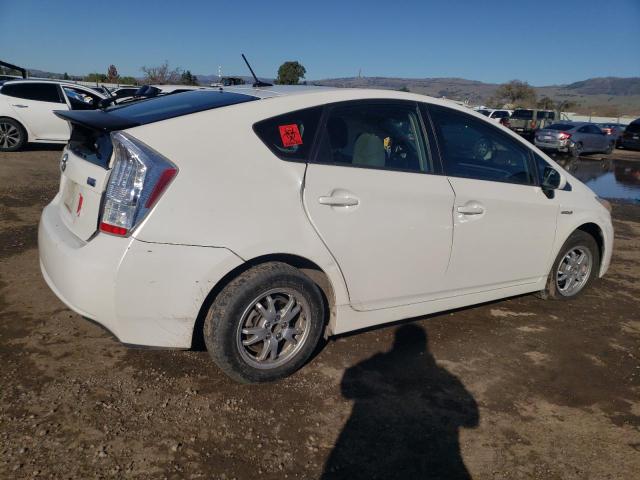 Image 3 of 2011 TOYOTA PRIUS  2011 with VIN JTDKN3DU6B5360775