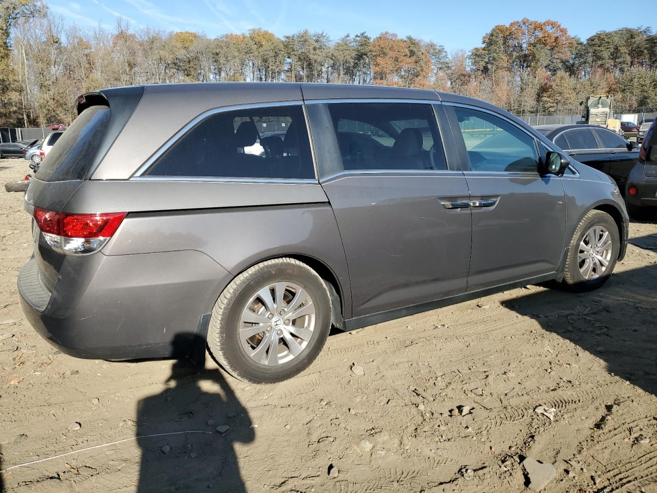 Image 3 of 2014 HONDA ODYSSEY EXL 2014 with VIN 5FNRL5H65EB091246