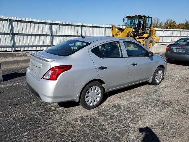 Obraz 3 z 2018 NISSAN VERSA S 2018 z VIN 3N1CN7AP2JL802608