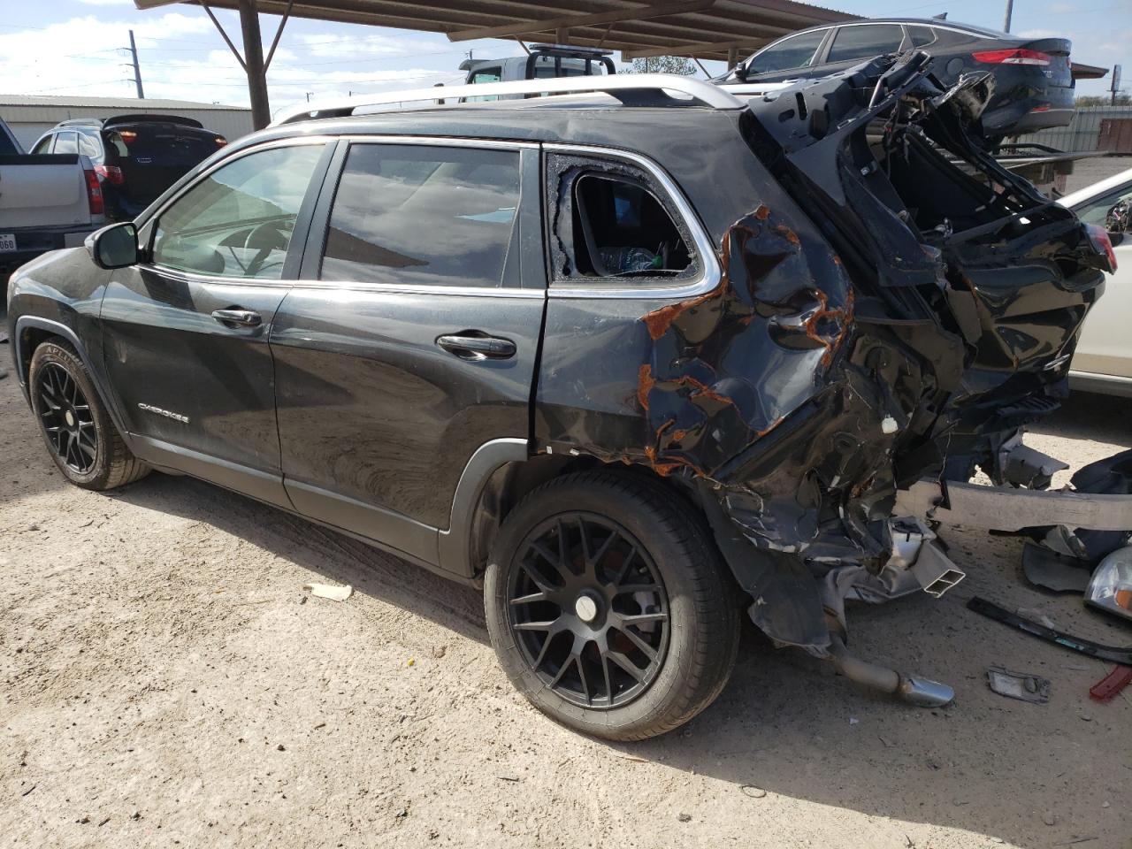 Image 2 of 2015 JEEP CHEROKEE LATITUDE 2015 with VIN 1C4PJLCB5FW616440