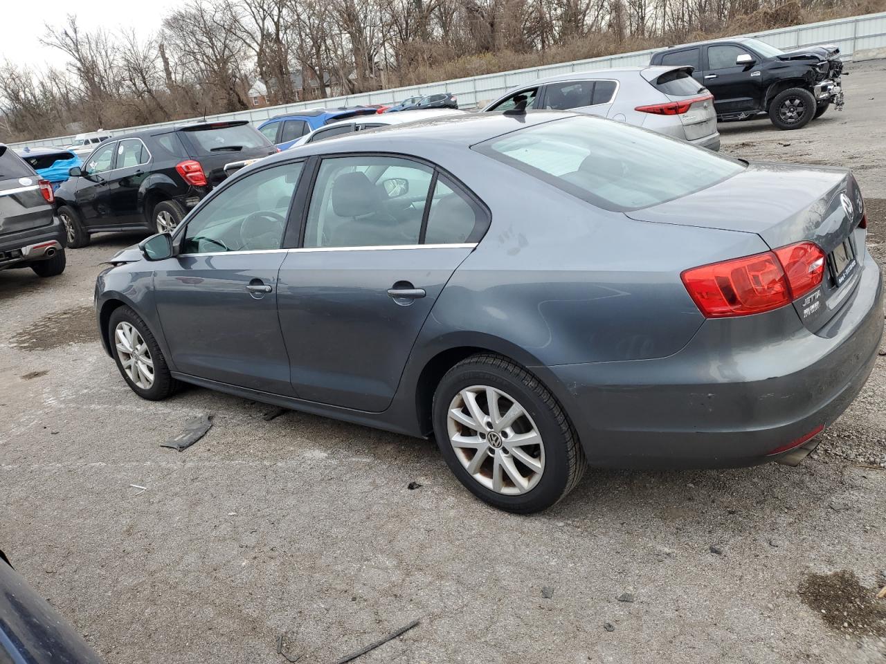 Obraz 2 z 2013 VOLKSWAGEN JETTA SE 2013 z VIN 3VWDX7AJ5DM360037