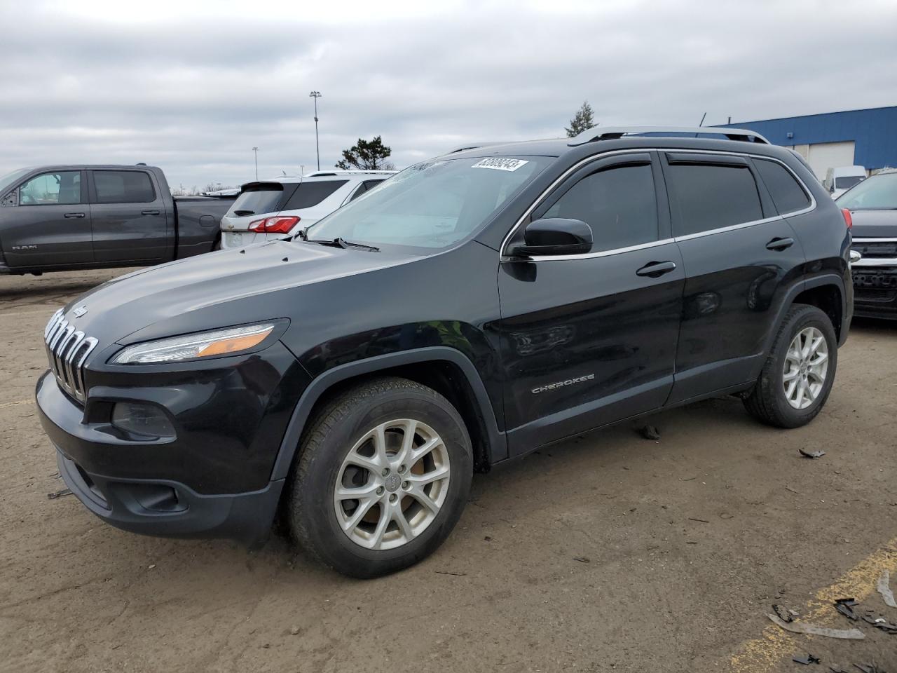 Изображение 1 2015 JEEP CHEROKEE LATITUDE 2015 с VIN 1C4PJMCBXFW773757