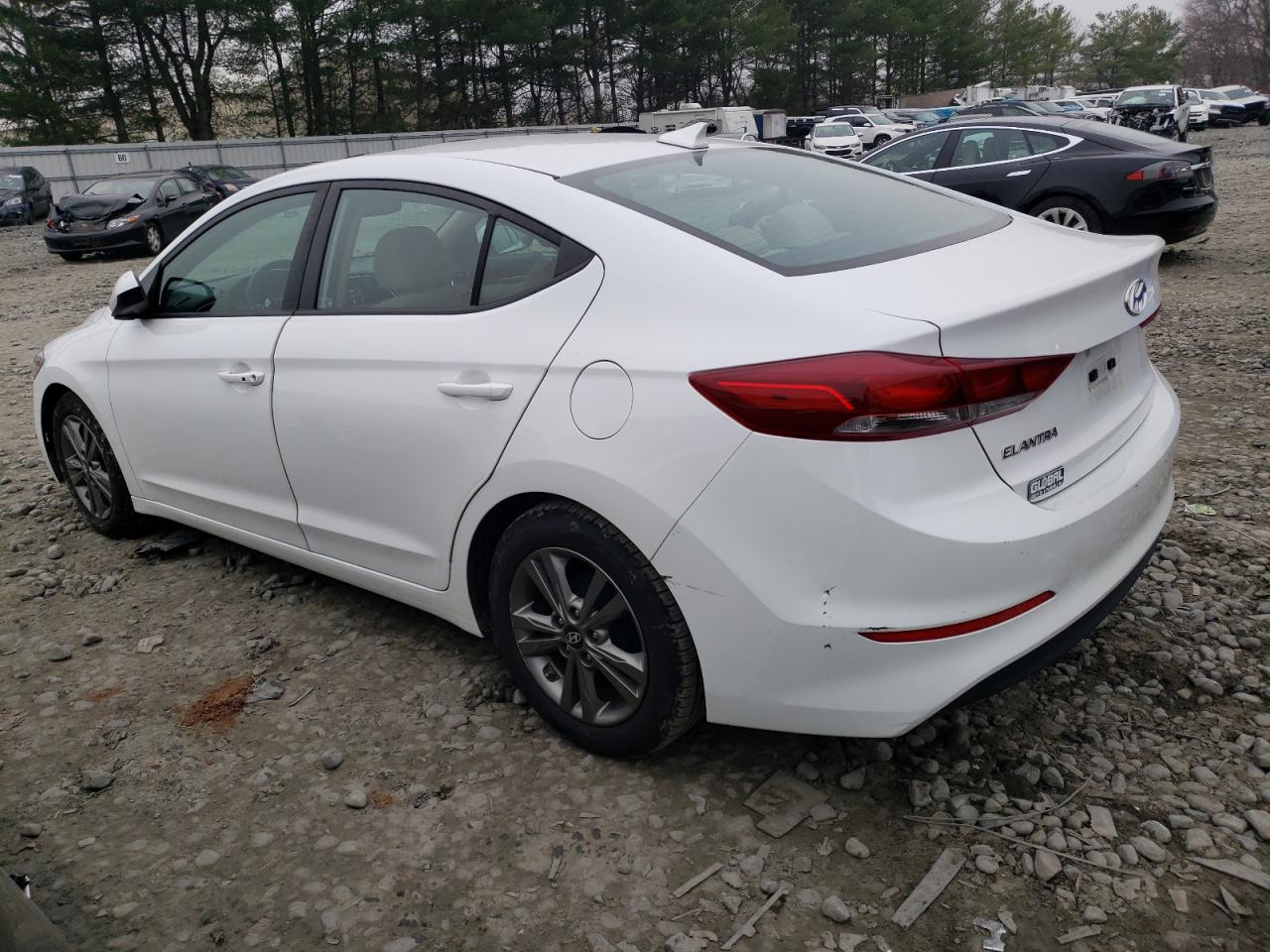 Изображение 2 2017 HYUNDAI ELANTRA SE 2017 с VIN 5NPD84LF0HH210405