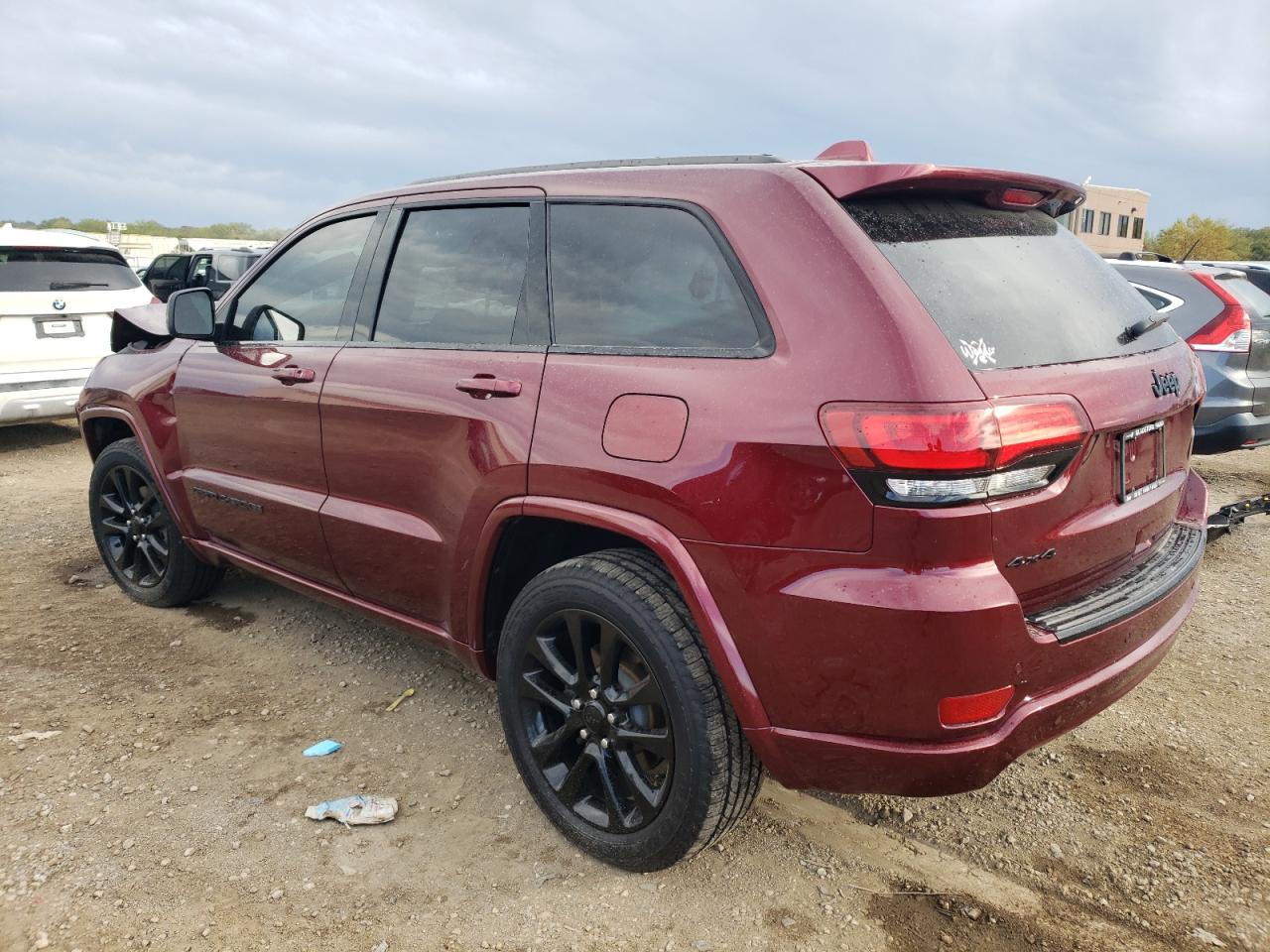 Image 2 of 2017 JEEP GRAND CHEROKEE LAREDO 2017 with VIN 1C4RJFAG2HC704259