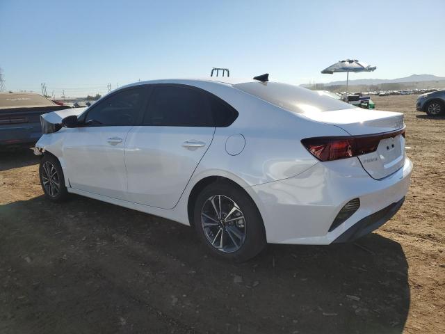 Изображение 2 2023 KIA FORTE LX 2023 с VIN 3KPF24AD9PE608548