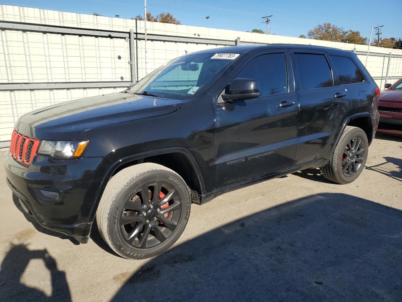 Изображение 2020 JEEP GRAND CHEROKEE LAREDO 2020