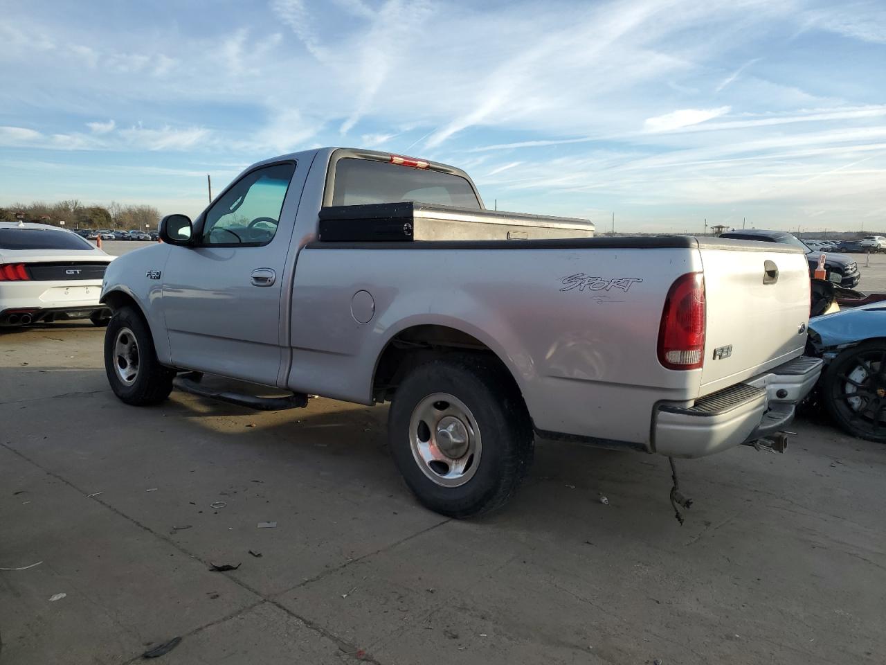 Obraz 2 z 2002 FORD F150  2002 z VIN 1FTRF17262NA91770