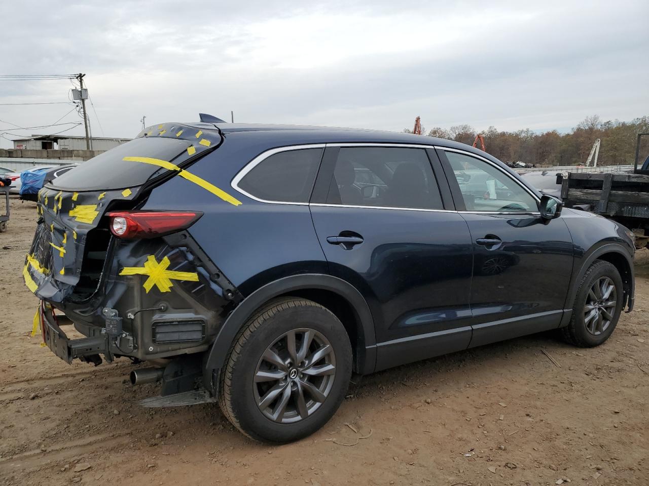 Image 3 of 2020 MAZDA CX-9 TOURING 2020 with VIN JM3TCBCY8L0414642
