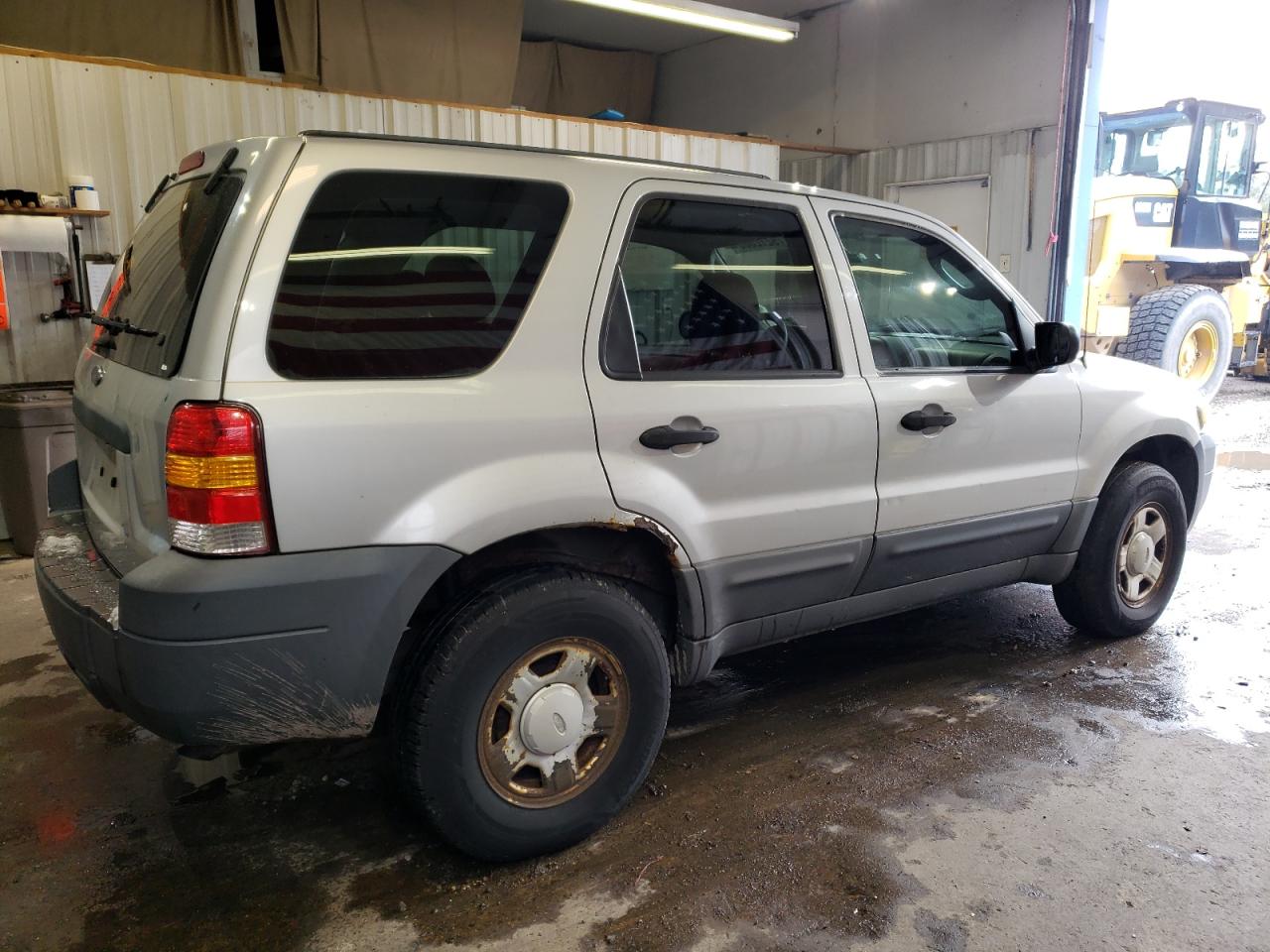 Image 3 of 2005 FORD ESCAPE XLS 2005 with VIN 1FMCU02Z35KC78623