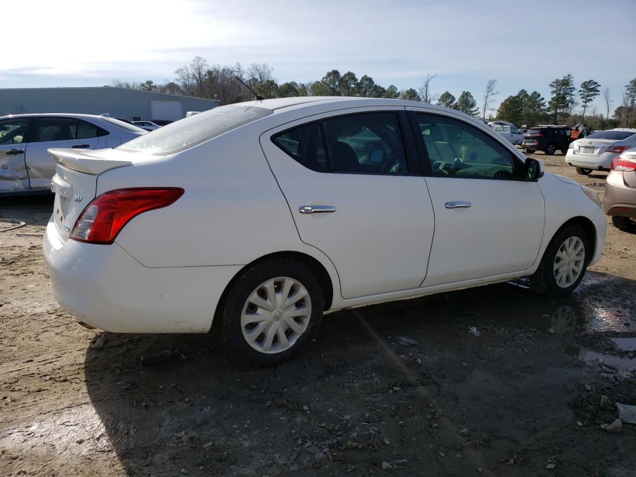Image 3 of 2013 NISSAN VERSA S 2013 with VIN 3N1CN7APXDL831102