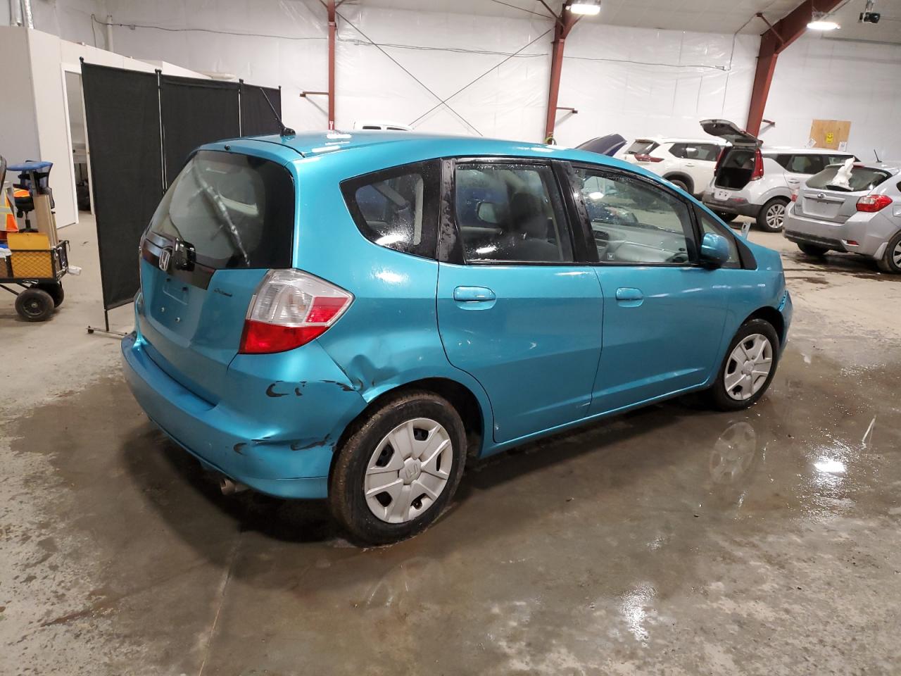 Изображение 3 2013 HONDA FIT  2013 с VIN JHMGE8H35DC027243
