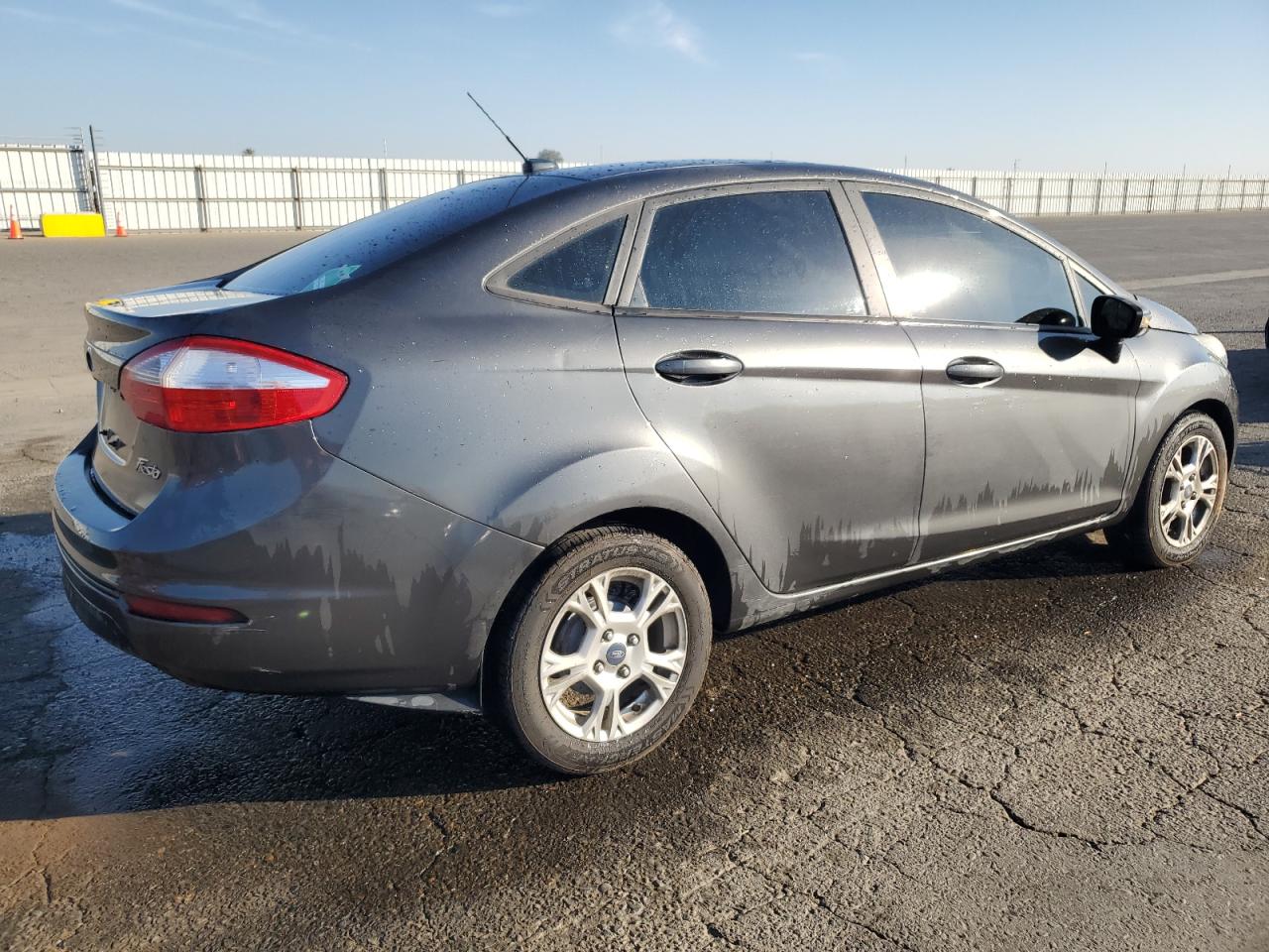 Image 3 of 2015 FORD FIESTA SE 2015 with VIN 3FADP4BJ7FM190627
