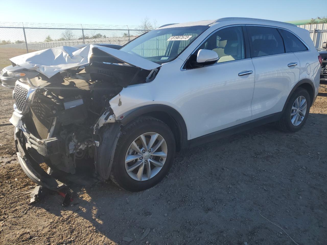 Изображение 1 2016 KIA SORENTO LX 2016 с VIN 5XYPG4A5XGG011586
