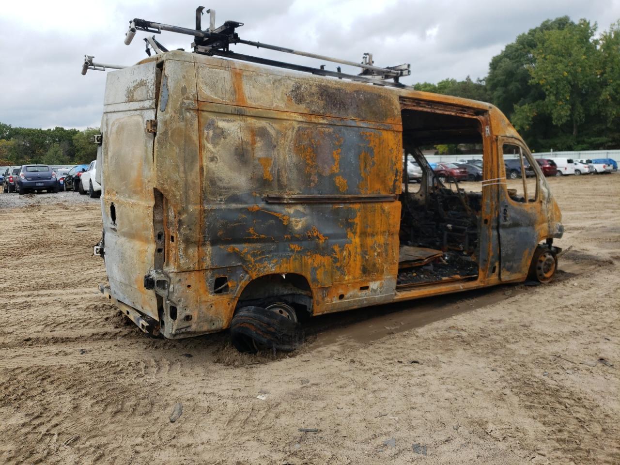 Image 3 of 2022 RAM PROMASTER 2500 2500 HIGH 2022 with VIN 3C6LRVDG2NE135445