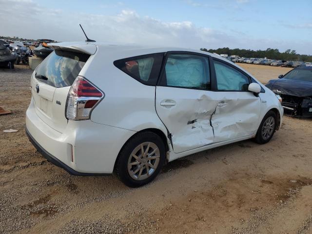 Image 3 of 2015 TOYOTA PRIUS V  2015 with VIN JTDZN3EU2FJ018475