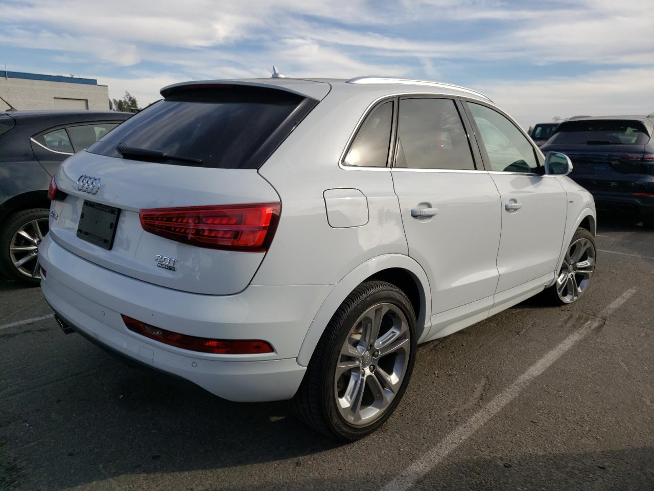 Изображение 3 2018 AUDI Q3 PREMIUM PLUS 2018 с VIN WA1JCCFS1JR007746
