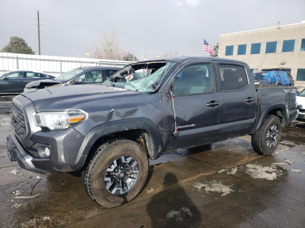 Image 1 of 2020 TOYOTA TACOMA DOUBLE CAB 2020 with VIN 3TMCZ5AN1LM323310