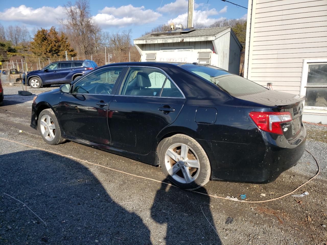 Изображение 2 2014 TOYOTA CAMRY L 2014 с VIN 4T1BF1FK4EU363189