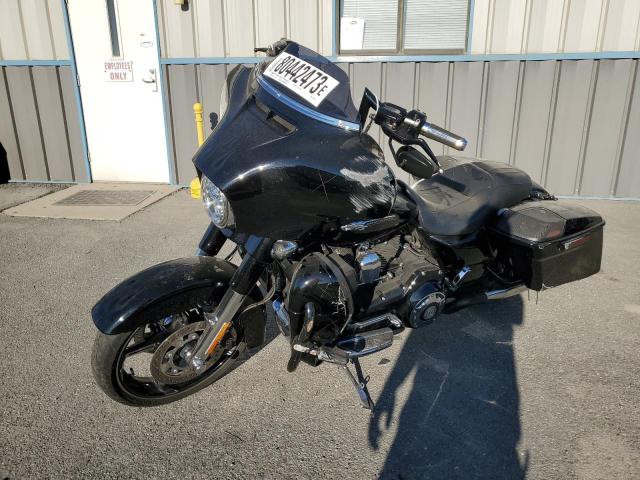 Obraz 2 z 2016 HARLEY-DAVIDSON FLHXSE CVO STREET GLIDE 2016 z VIN 1HD1PXN15GB960745