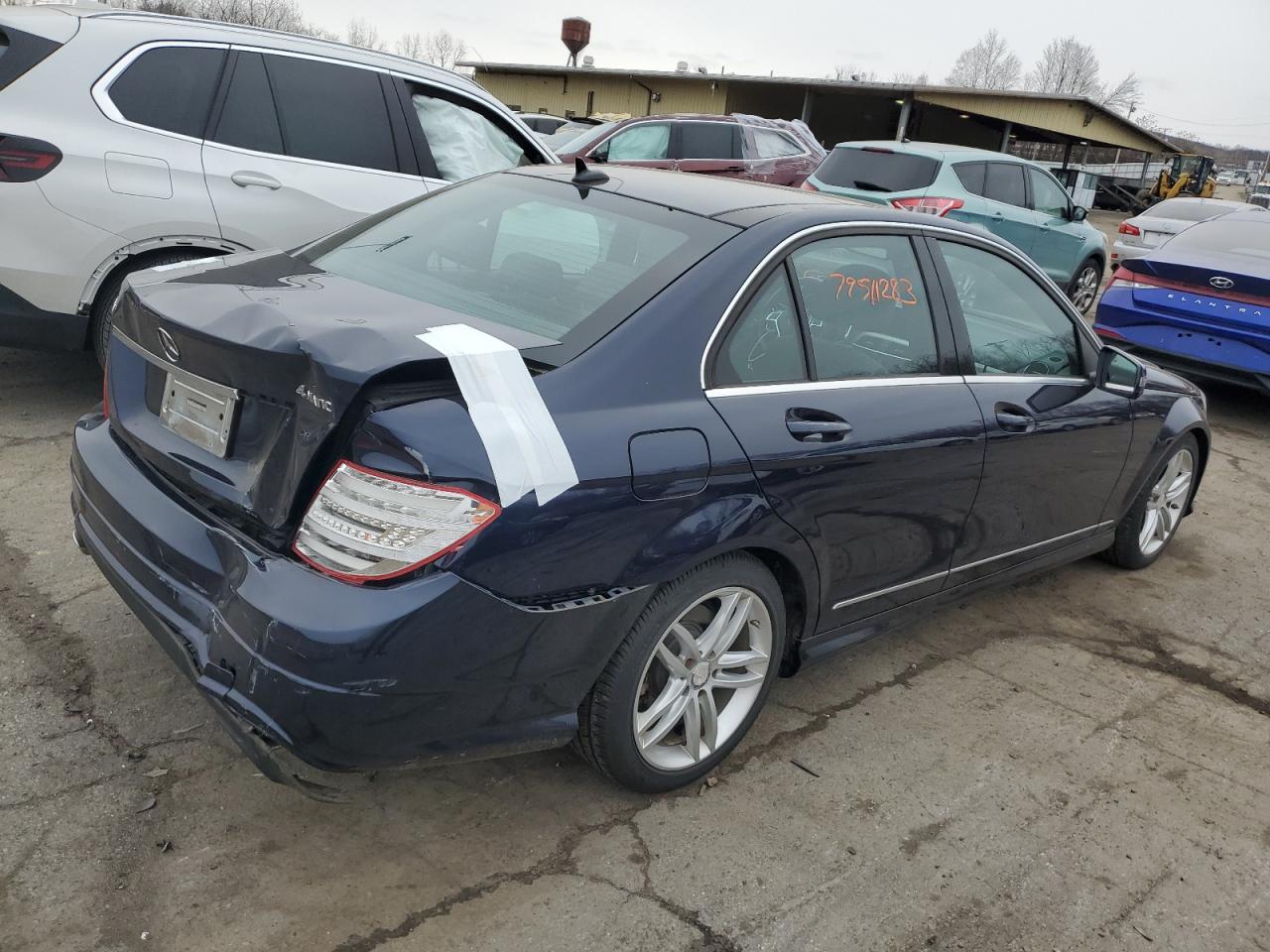 Изображение 3 2012 MERCEDES-BENZ C 300 4MATIC 2012 с VIN WDDGF8BB8CF917155