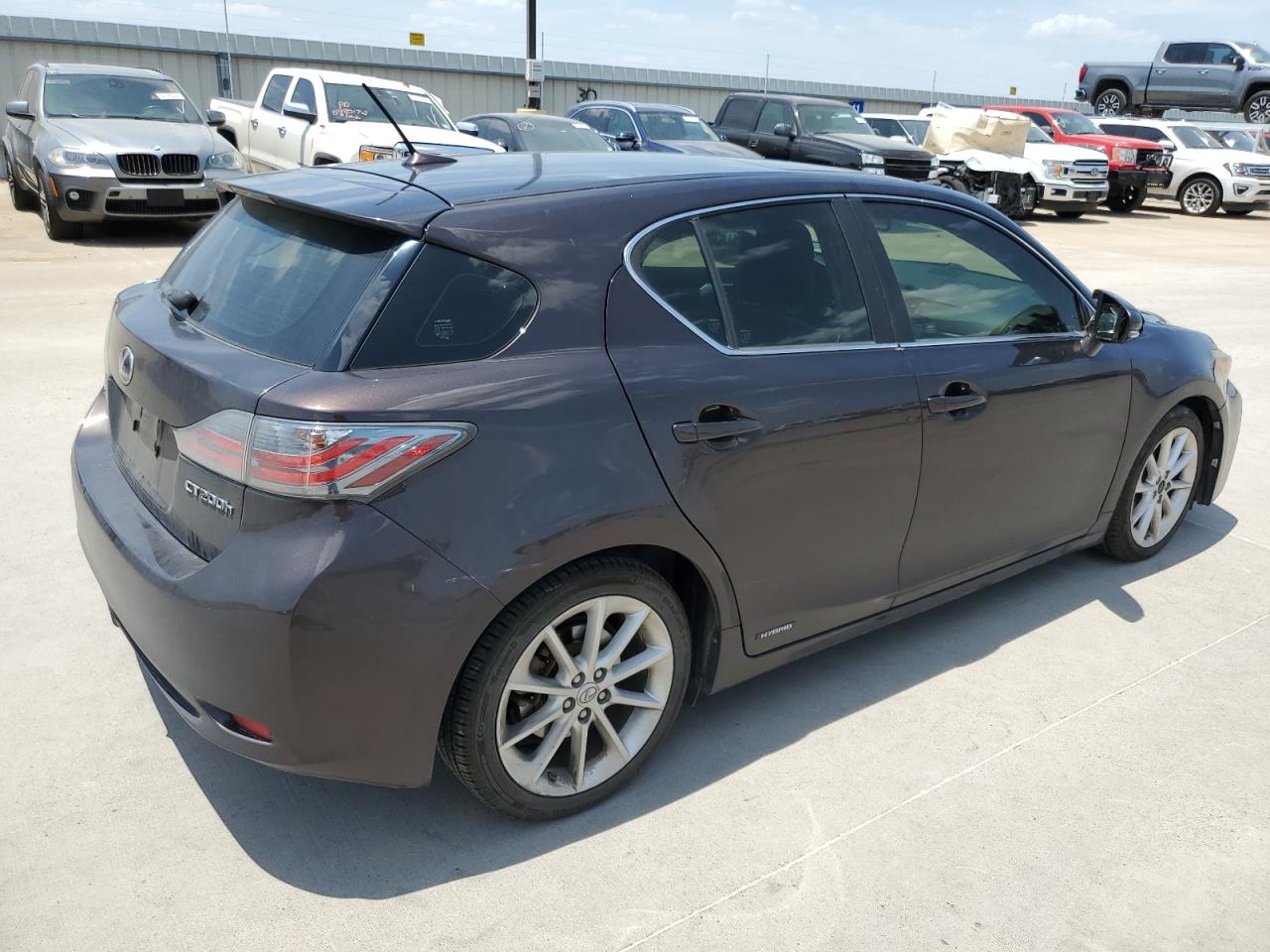 Image 3 of 2011 LEXUS CT 200 2011 with VIN JTHKD5BHXB2033414