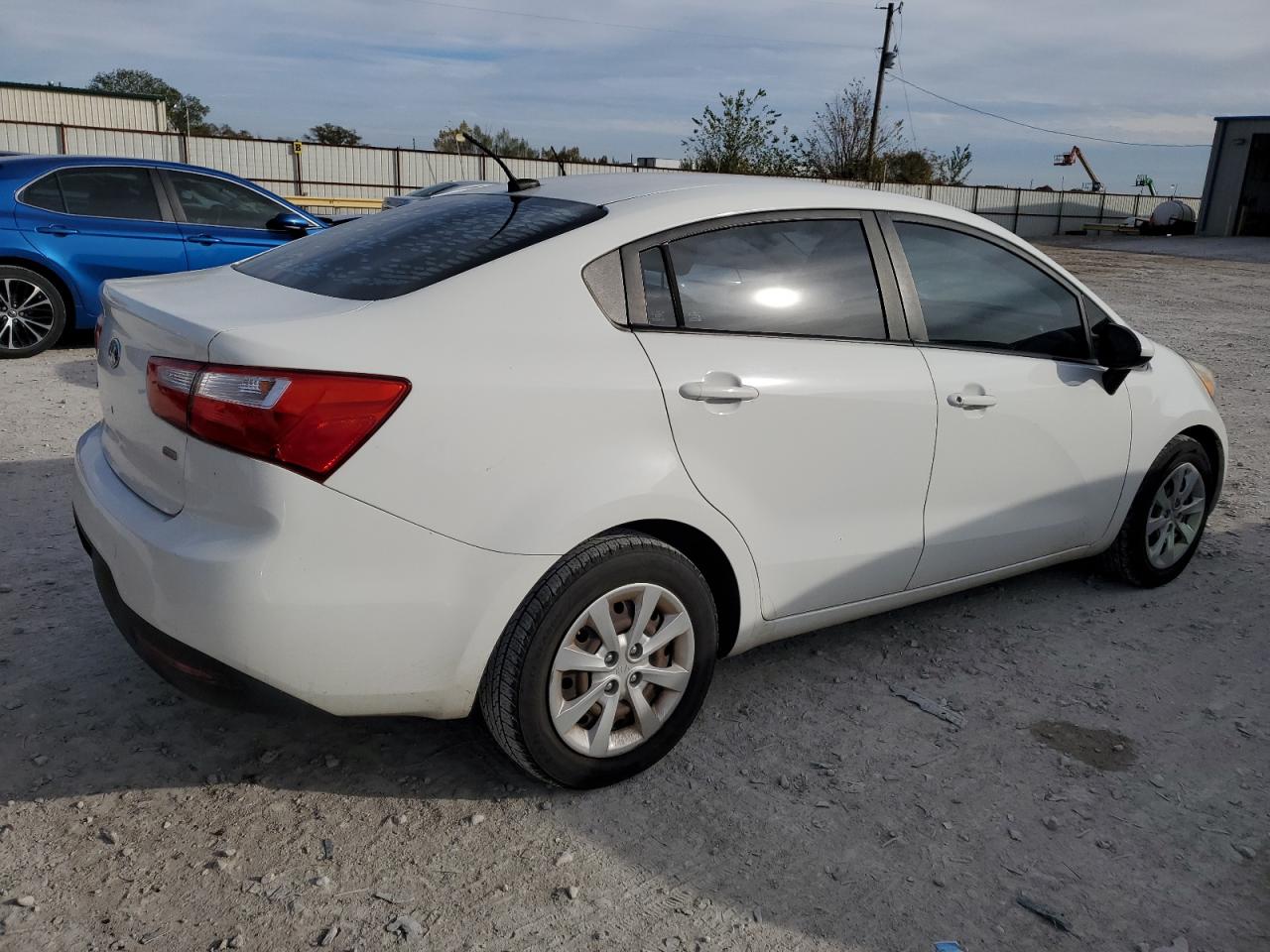 Obraz 3 z 2015 KIA RIO LX 2015 z VIN KNADM4A34F6454258