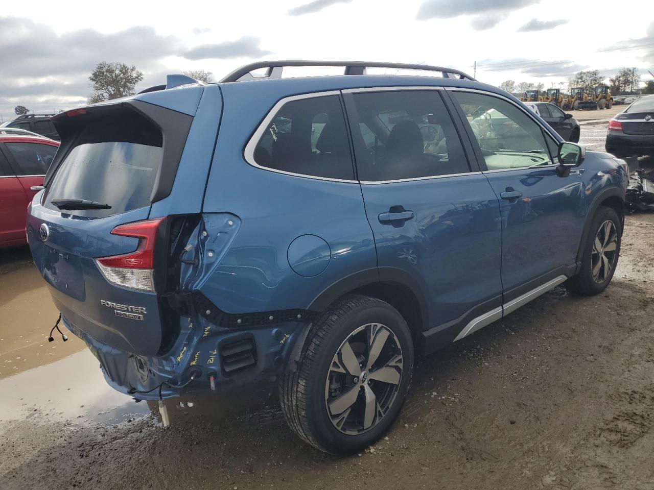 Image 3 of 2020 SUBARU FORESTER TOURING 2020 with VIN JF2SKAXCXLH559510