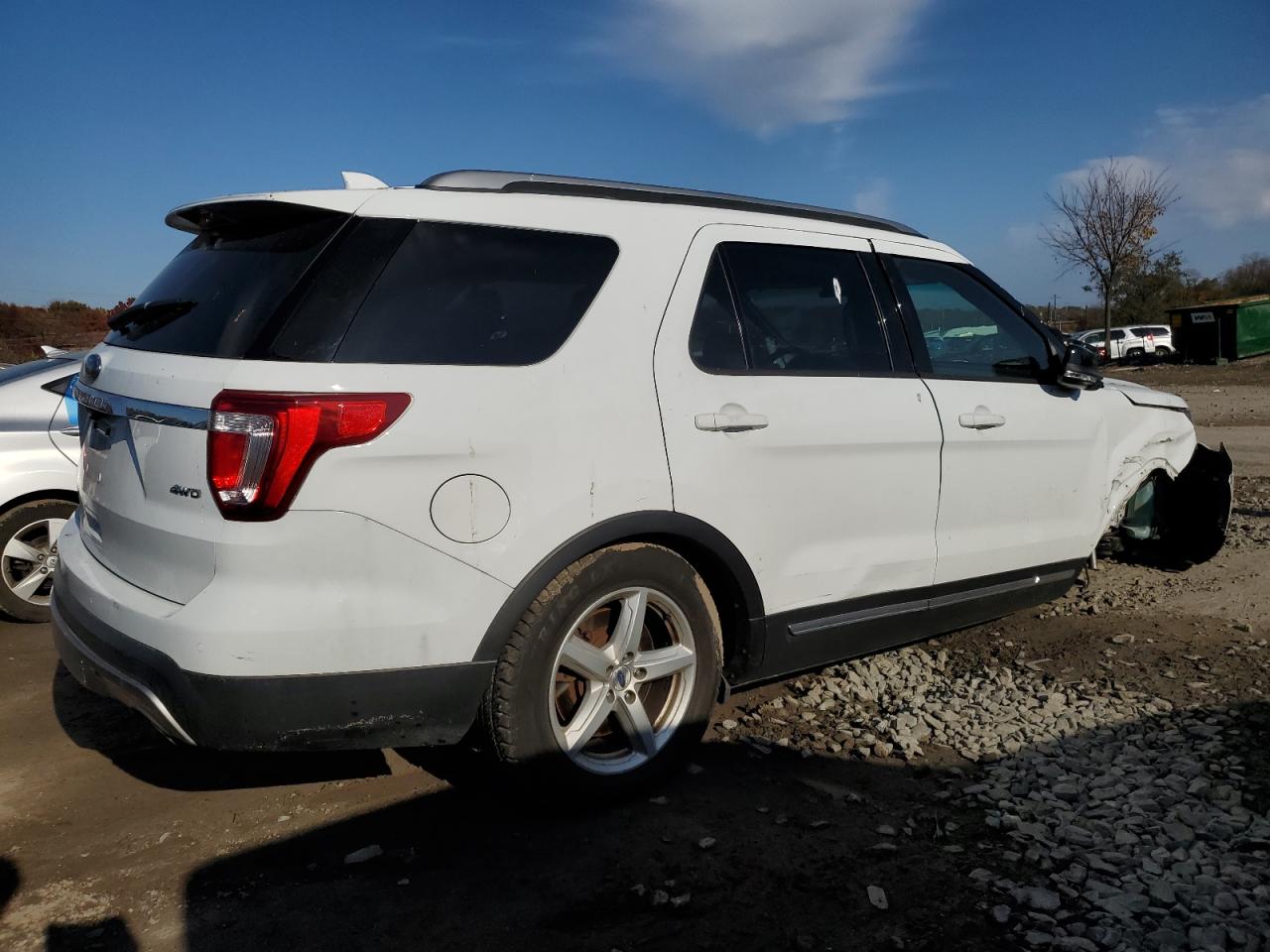 Изображение 3 2016 FORD EXPLORER XLT 2016 с VIN 1FM5K8D84GGB55288