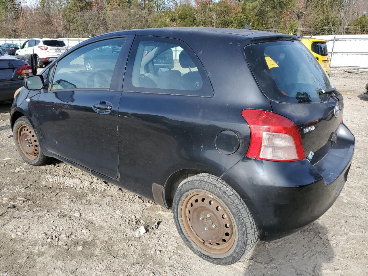 Image 2 of 2007 TOYOTA YARIS  2007 with VIN JTDJT923075065256
