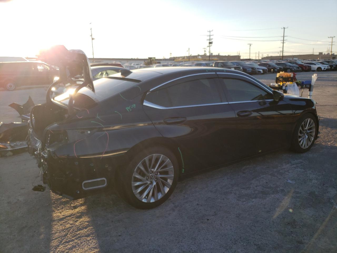 Image 3 of 2019 LEXUS ES 350 2019 with VIN 58ABZ1B17KU031093