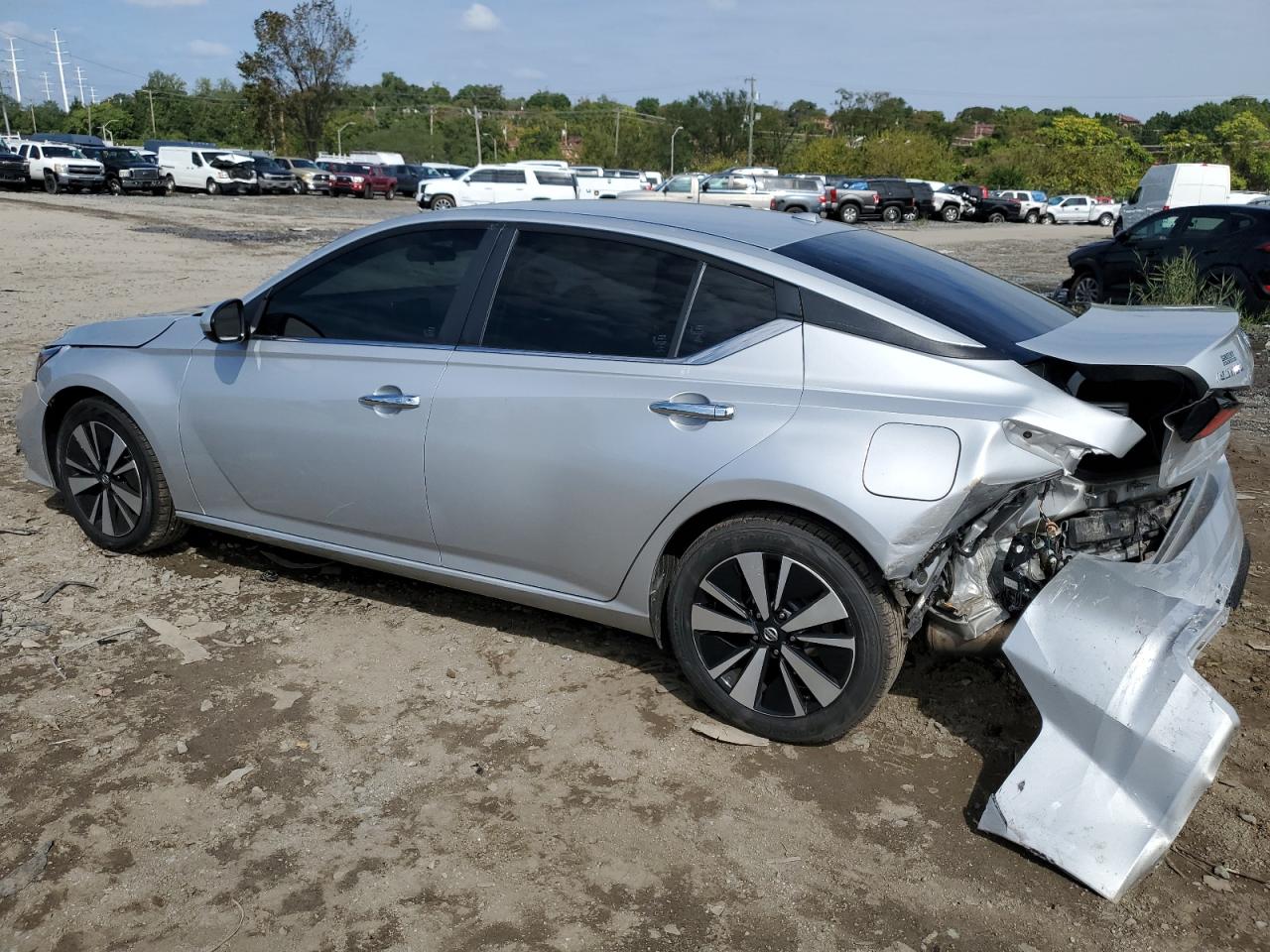 Obraz 2 z 2021 NISSAN ALTIMA SV 2021 z VIN 1N4BL4DV0MN327039
