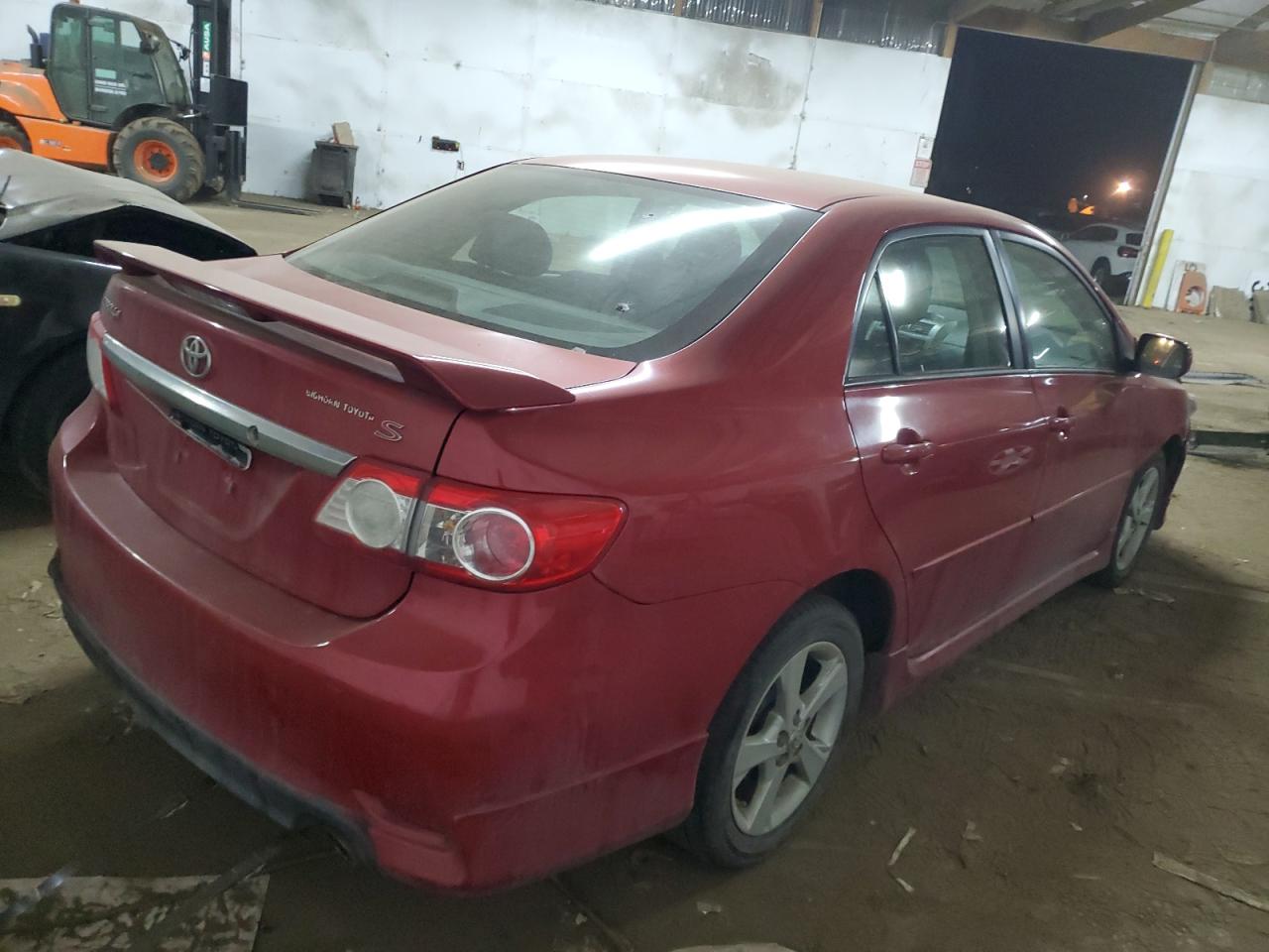 Image 3 of 2013 TOYOTA COROLLA BASE 2013 with VIN 2T1BU4EE4DC999632