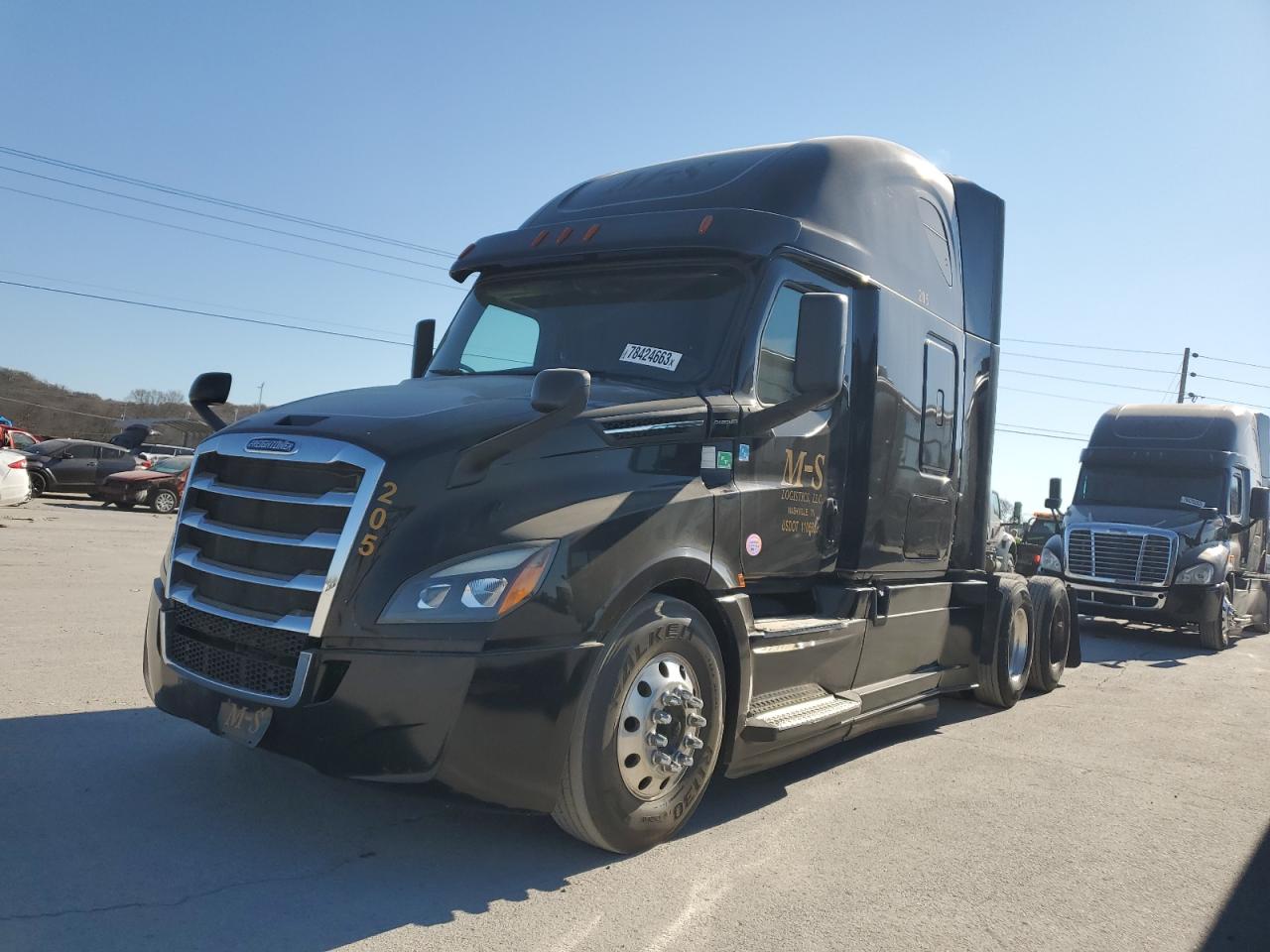 Image 2 of 2019 FREIGHTLINER CASCADIA 126  2019 with VIN 3AKJHHDV0KSKE6204