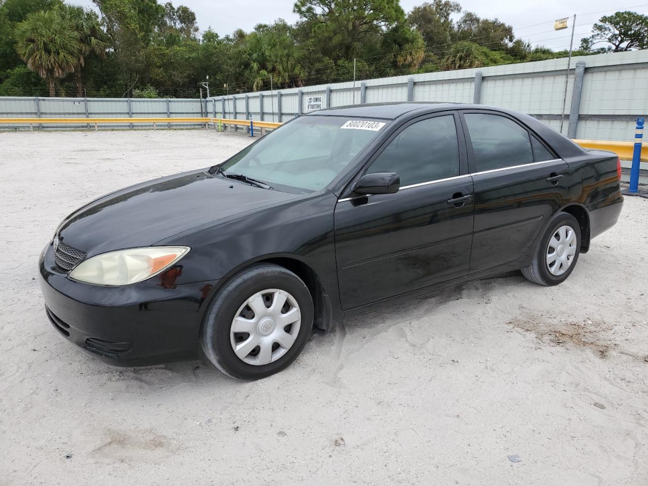Obraz 1 z 2004 TOYOTA CAMRY LE 2004 z VIN 4T1BE32K64U308665