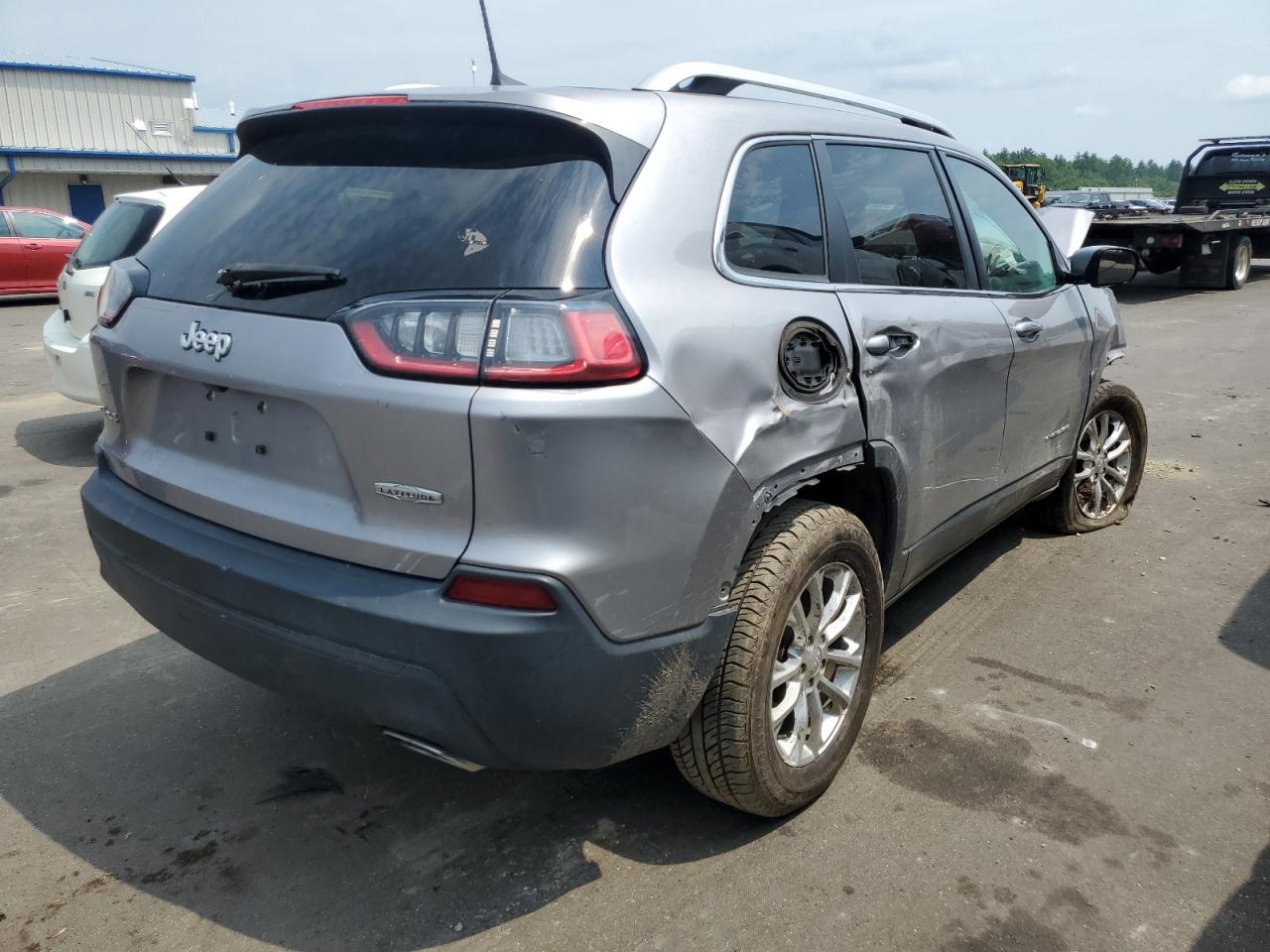Image 3 of 2019 JEEP CHEROKEE LATITUDE 2019 with VIN 1C4PJMCX9KD377806