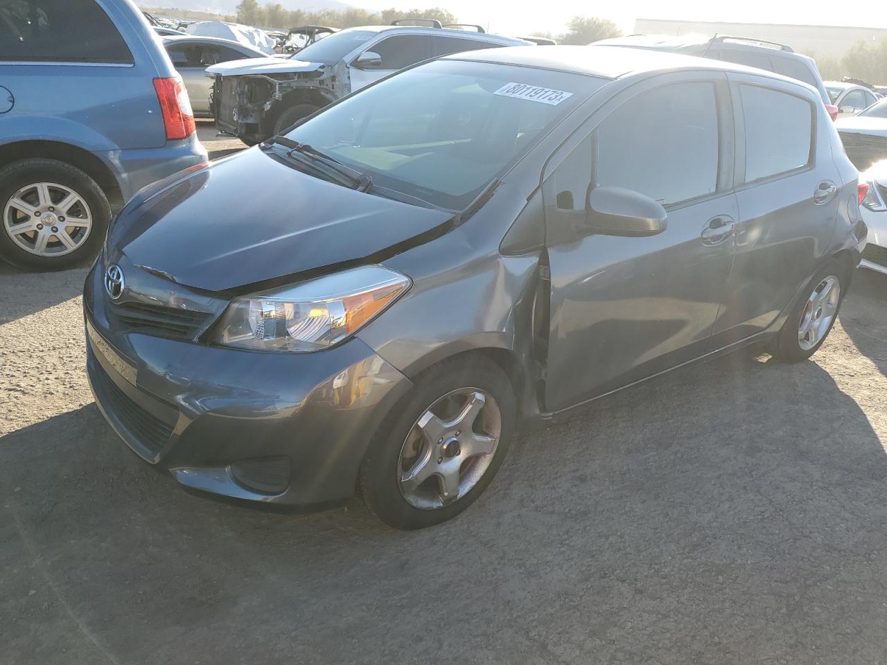 Изображение 2013 TOYOTA YARIS  2013