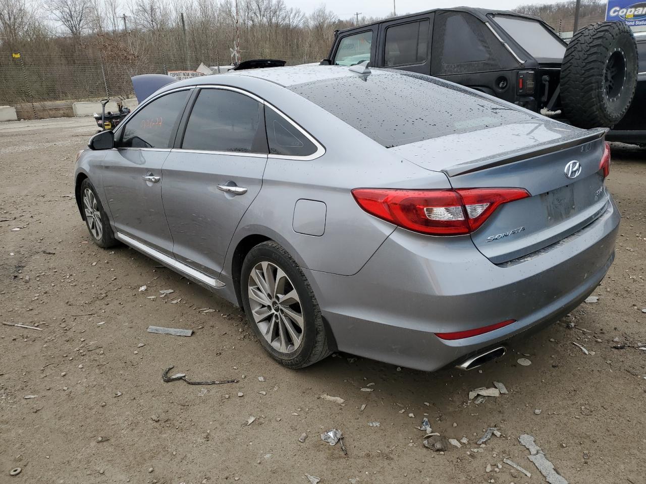 Obraz 2 z 2017 HYUNDAI SONATA SPORT 2017 z VIN 5NPE34AF5HH450524