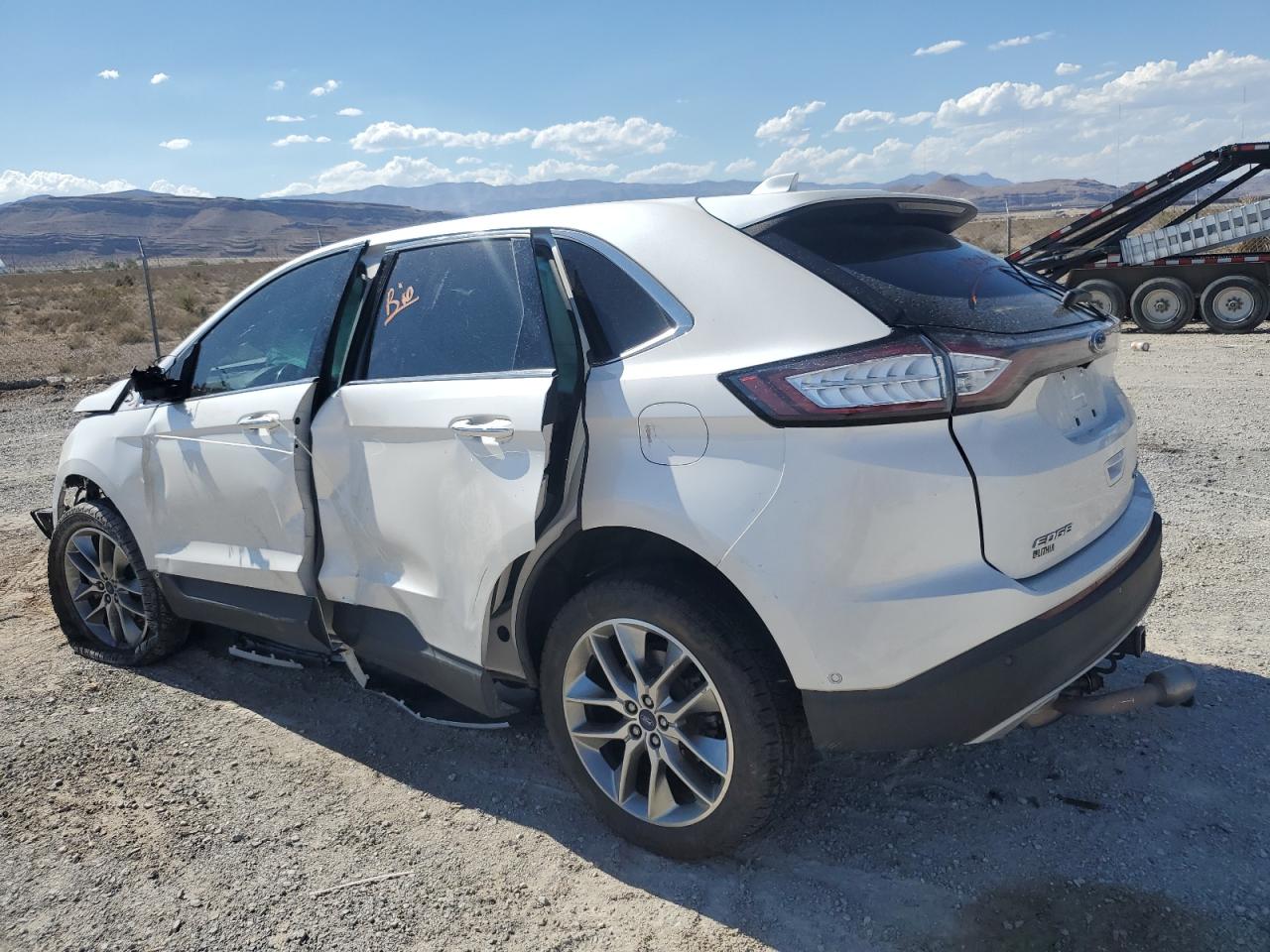 Obraz 2 z 2017 FORD EDGE TITANIUM 2017 z VIN 2FMPK4K92HBB43338
