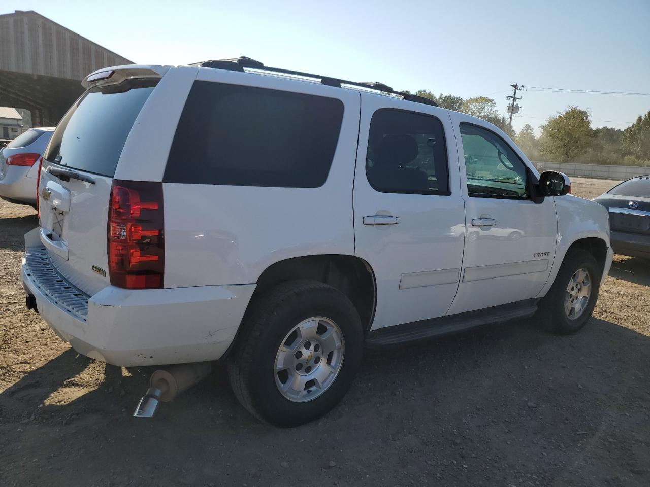 Image 3 of Chevrolet Tahoe C1500 Ls 2012 with VIN 1GNSCAE05CR172661