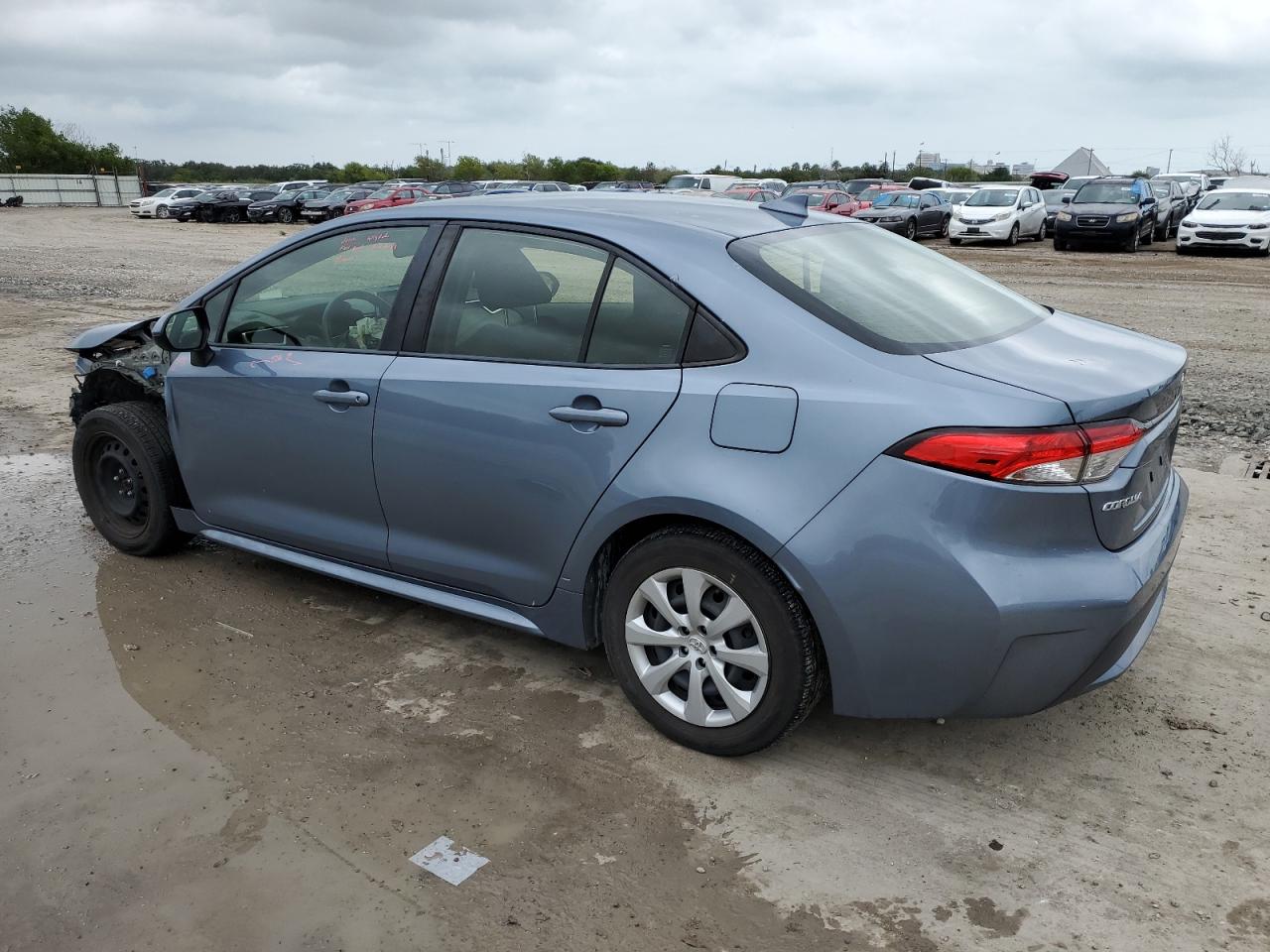 Image 2 of 2020 TOYOTA COROLLA LE 2020 with VIN JTDEPRAE9LJ064763